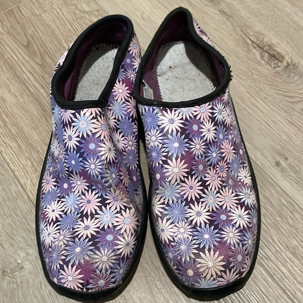 LL Bean Garden Clog Women’s size 9